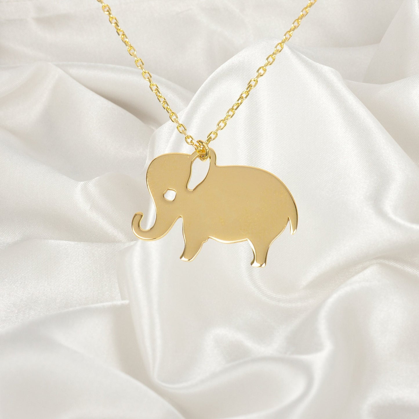 Elephant Necklace, Baby Animal Necklace, Mini Elephant jewelry, Elephant Gifts, Dainty Elephant Necklace, Tiny Gold Necklace, Elephant Charm