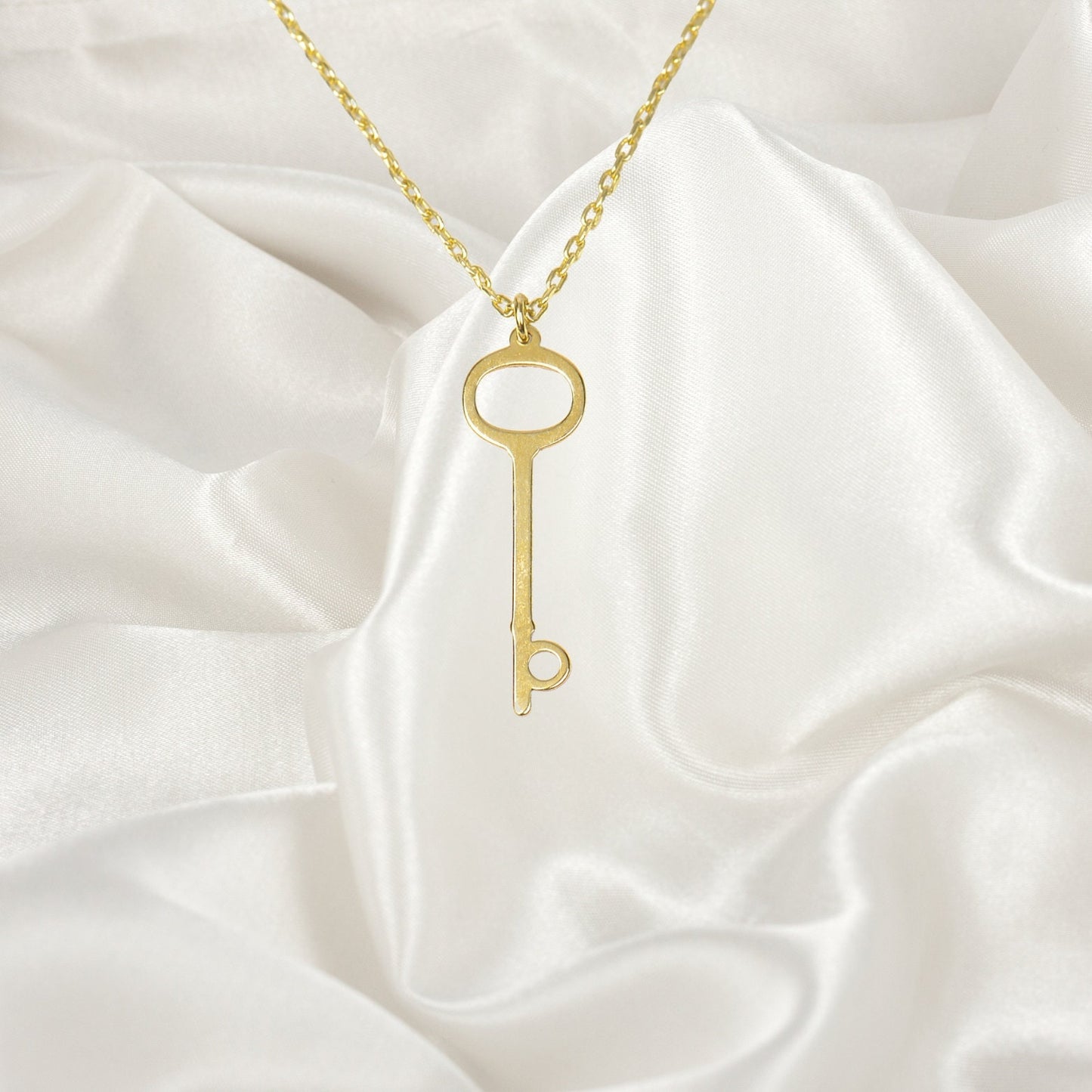 Key Necklace, Key Pendant Necklace, Minimalist Key Pendant, Everyday Necklace, Gift For Her, gift for valentine, Key jewelry, key pendant