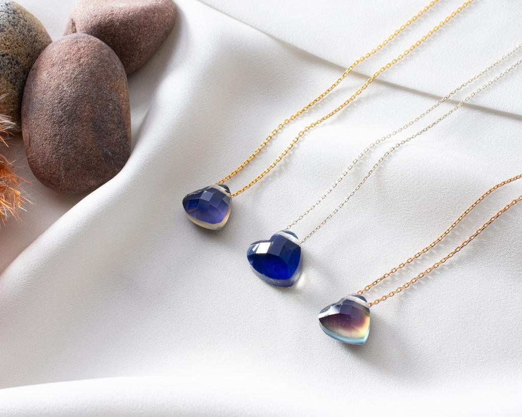 Emotion Stone Necklace, Mood Stone Necklace, Colour Changing Minimalist Gemstone Necklace, Heart Mood Pendant.