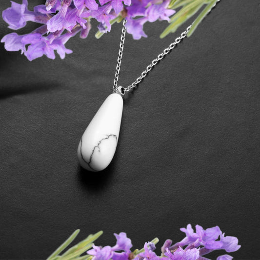 Howlite Necklace, Earthy Necklace, Anxiety Necklace, Howlite Pendant, Healing Crystal Necklace, Healing Necklace
